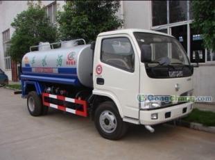 供應高品質5噸、10噸灑水車，湖北程力專業制造，現貨直達